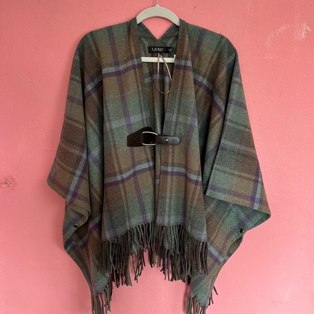 Ralph Lauren paid cape